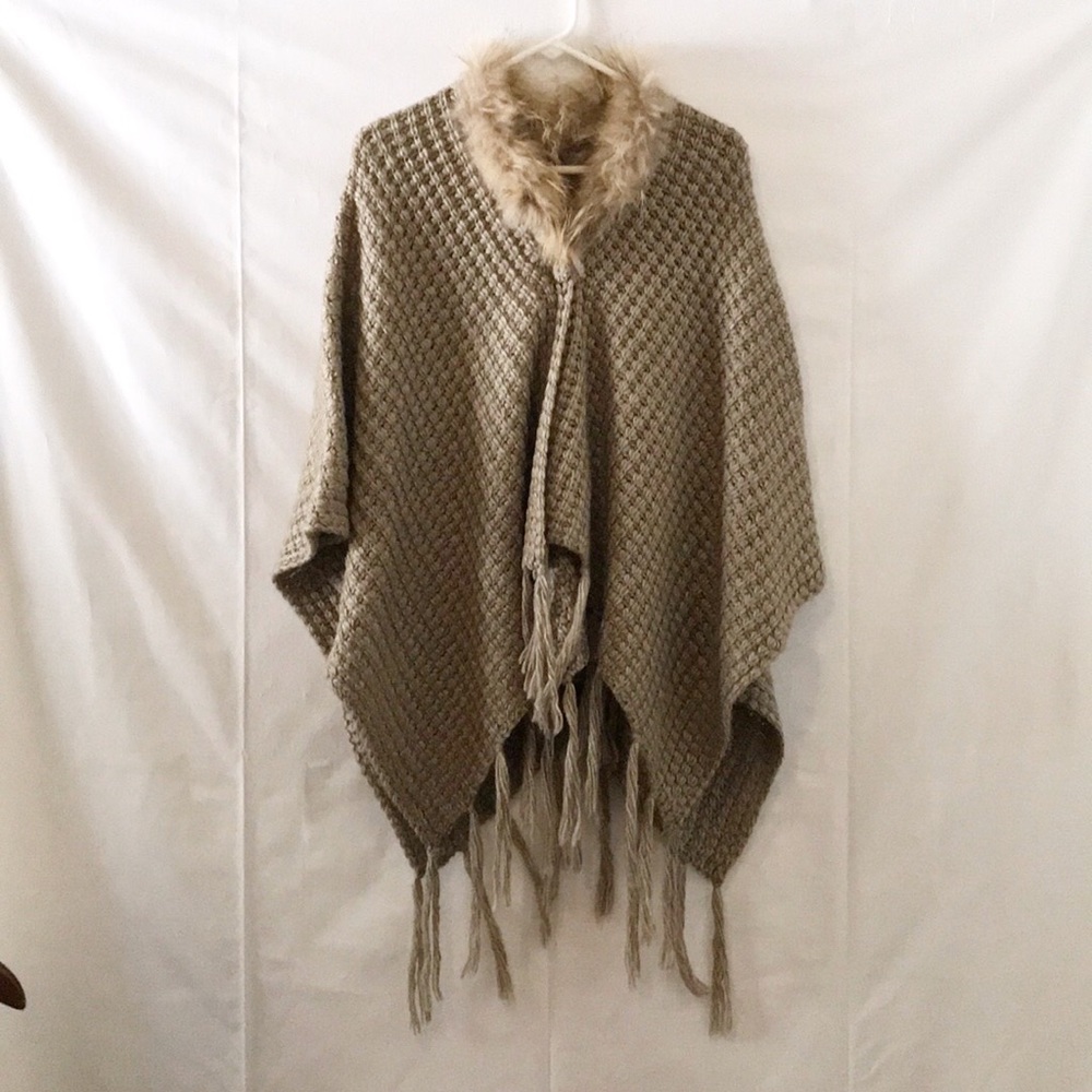 Hem & Thread Knit Sweater Poncho EUC